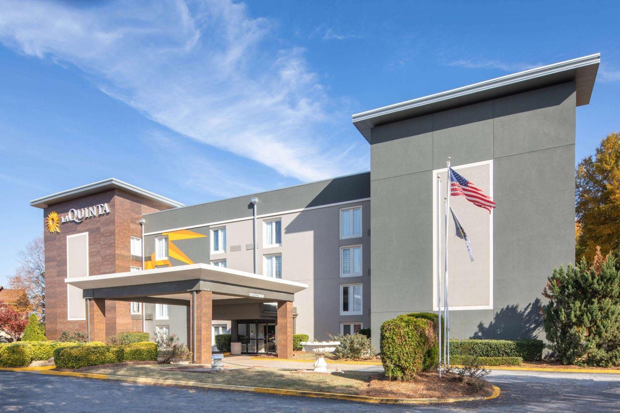 מלון College Park La Quinta By Wyndham Atlanta Airport South מראה חיצוני תמונה